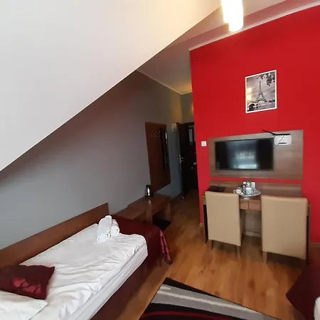 Zielone Wzgorze W Boleslawowie 3*