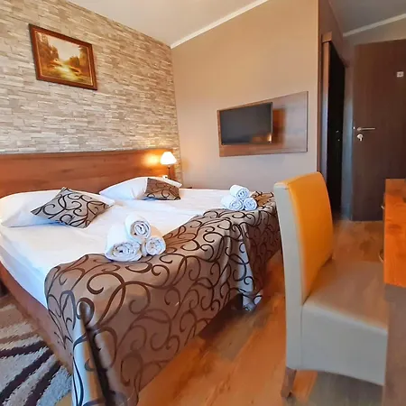 Zielone Wzgorze W Boleslawowie 3*