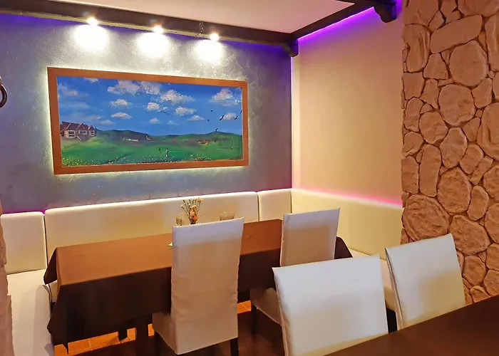 Pensjonat Zielone Wzgórze W Bolesławowie 3*