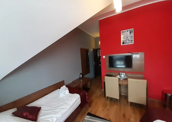 Zielone Wzgórze W Bolesławowie Pensjonat 3*