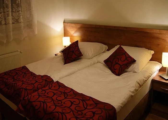 Zielone Wzgórze W Bolesławowie Pensión 3*