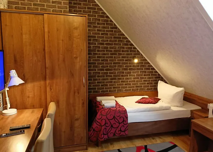 Zielone Wzgórze W Bolesławowie Pensjonat 3*